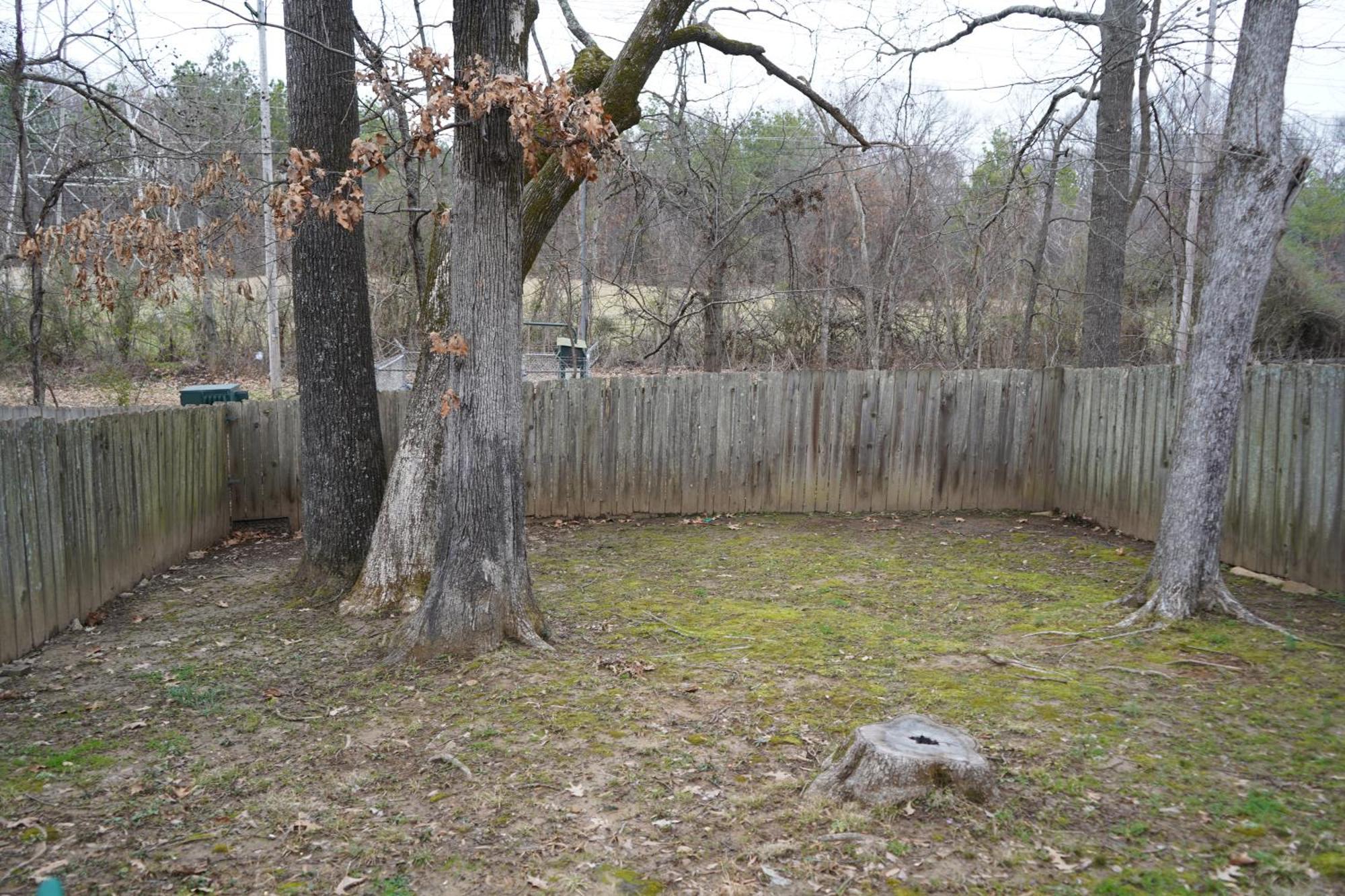 Cozy Bartlett With Garage, Fenced Backyard Holiday home *