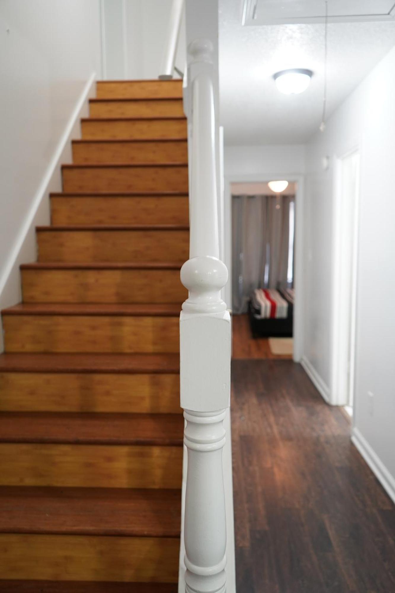 Cozy Bartlett With Garage, Fenced Backyard Holiday home *